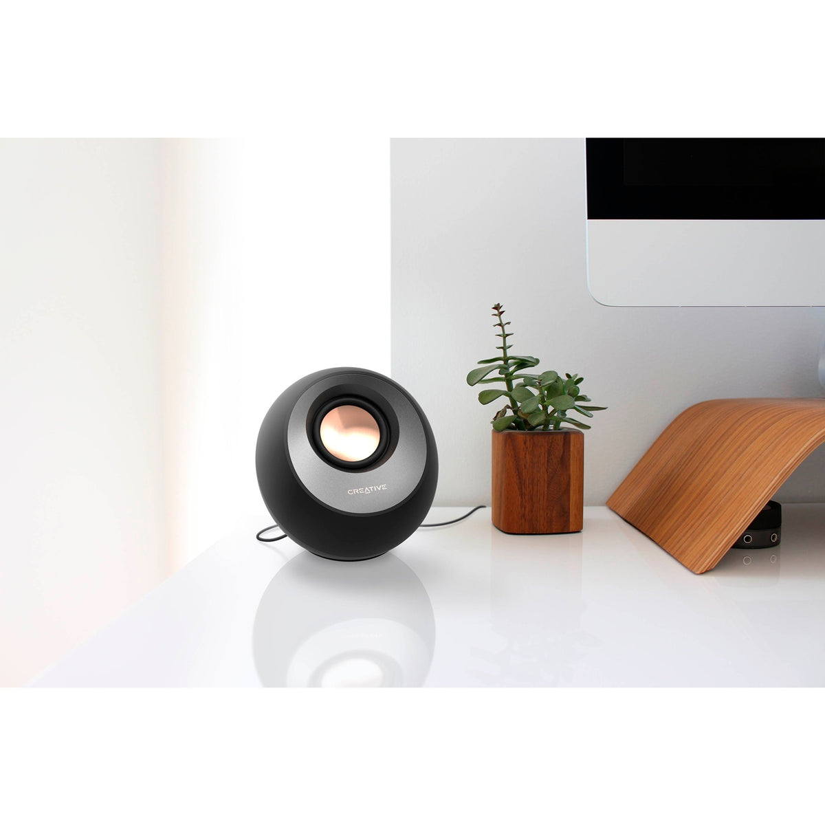 Altoparlante per PC Creative Pebble V3 (nero, Bluetooth, USB-C, AUX)