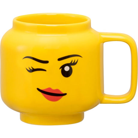 Tazza in ceramica Room Copenhagen Lego - testa di ragazza che fa l'occhiolino, piccola (gialla)