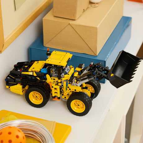 Set di giocattoli con pala gommata elettrica Lego Technic Volvo L120 - 42209