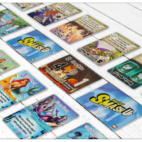 Smash up della rete di giocatori europei - Gioco di carte set 10° anniversario (inglese, 2 - 4 giocatori, 45 minuti, da 12 anni)