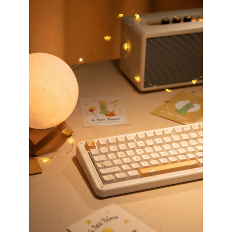 Tastiera meccanica wireless Iqunix zx75 Sunset Ponder (giallo chiaro, layout us (qwerty), iqunix piccolo principe, 75%, LED rgb, hot-swapable, double-shot pbt, 2,4 ghz | bluetooth 5.1 | usb-c)