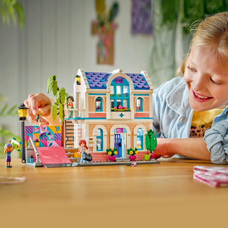 Lego Friends - Giocattolo da costruzione della casa di Liann (42687)