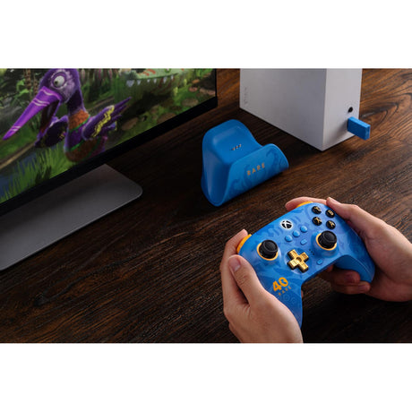 Controller 8bitdo definitivo a 3 modalità per xbox - rara edizione del 40° anniversario (oro blu, serie xbox x|s, xbox one, pc, bluetooth usb-c 2.4 ghz)