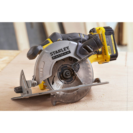 Sega circolare manuale Stanley fatmax v20 18v (giallo nero, custodia, 2 batterie (2.0ah) e caricabatterie (4a) inclusi)