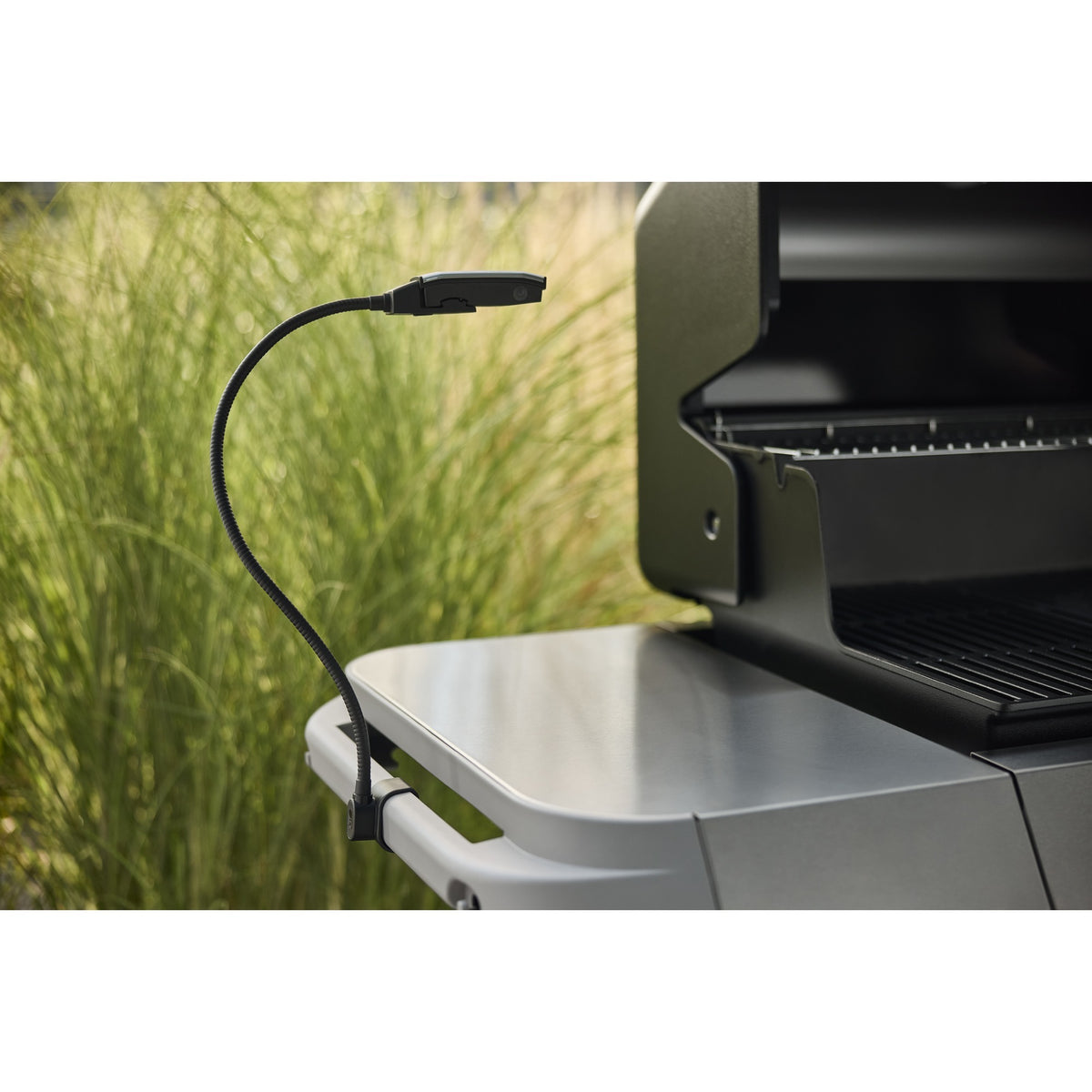 Weber lavora con un'illuminazione flessibile