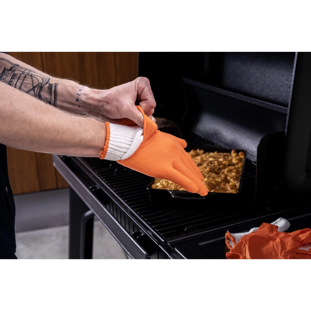 Traeger Guanti per preparazione barbecue Traeger (arancione)