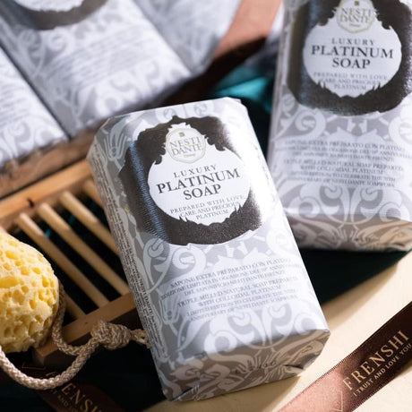 Nesti dante sapone platino lusso 250gr.